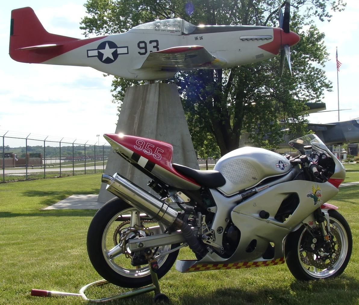 RedTailSV0102.jpg