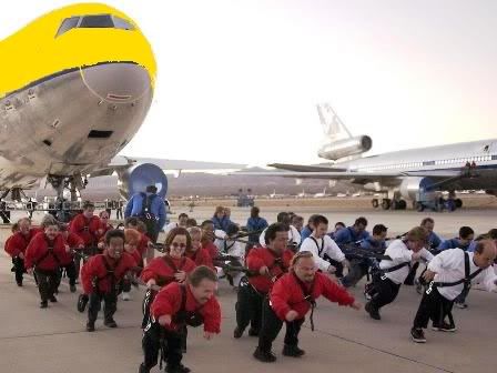 midgets-pulling-a-plane-1.jpg