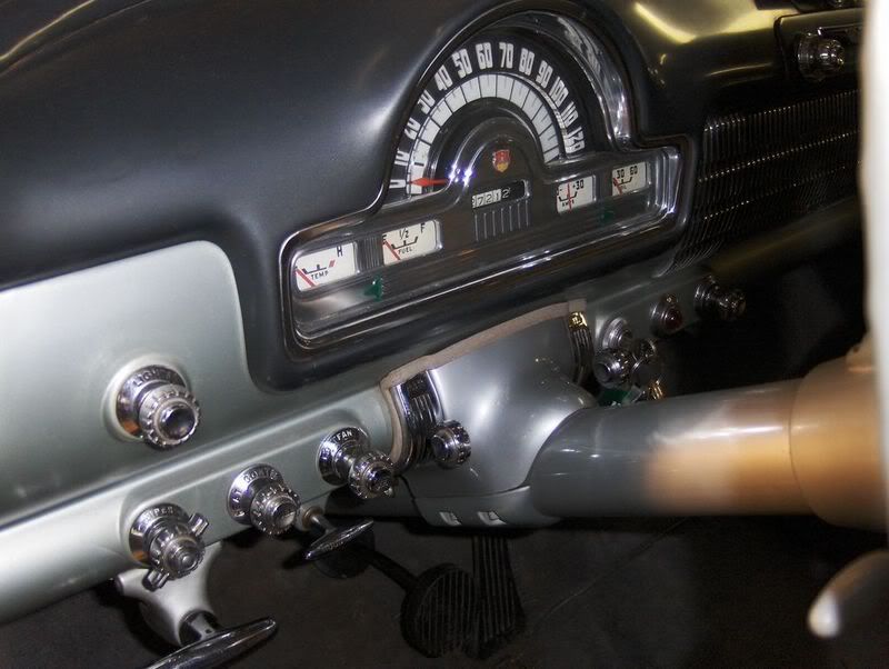 52olds98_before_interior2.jpg