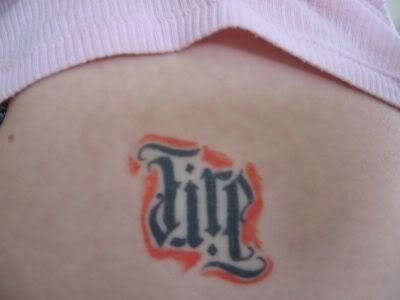 Tattoos  Pregnancy on Pregnancy Issues  Hip Tattoos