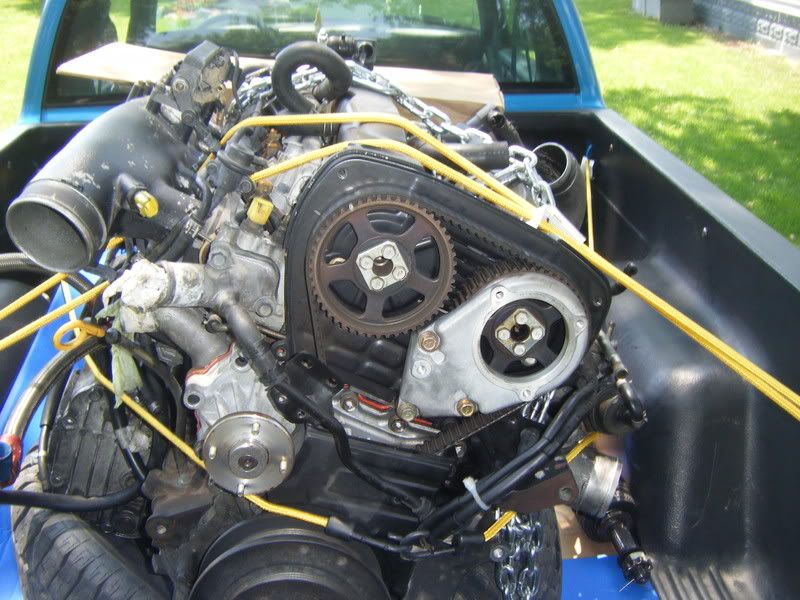 http://i86.photobucket.com/albums/k117/matty240sx/motor002-1.jpg