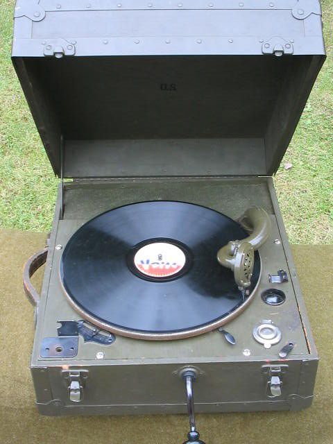 gramophonewithoriginalVDisc.jpg