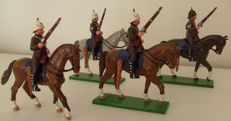 ZULUWAR-NATALMOUNTEDPOLICE.jpg